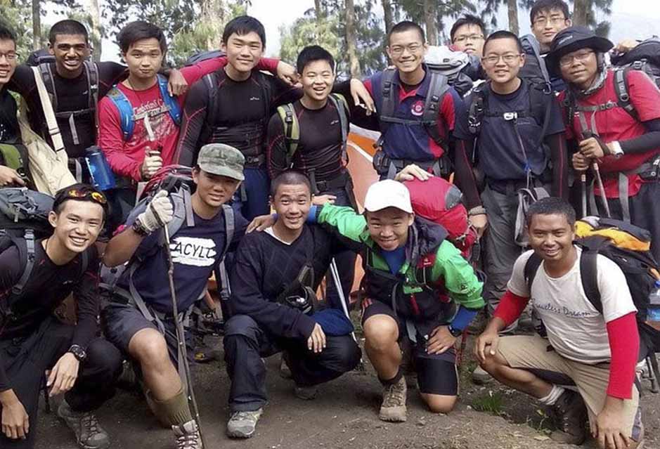 Mount Rinjani Crater Rim Trek 2 Days